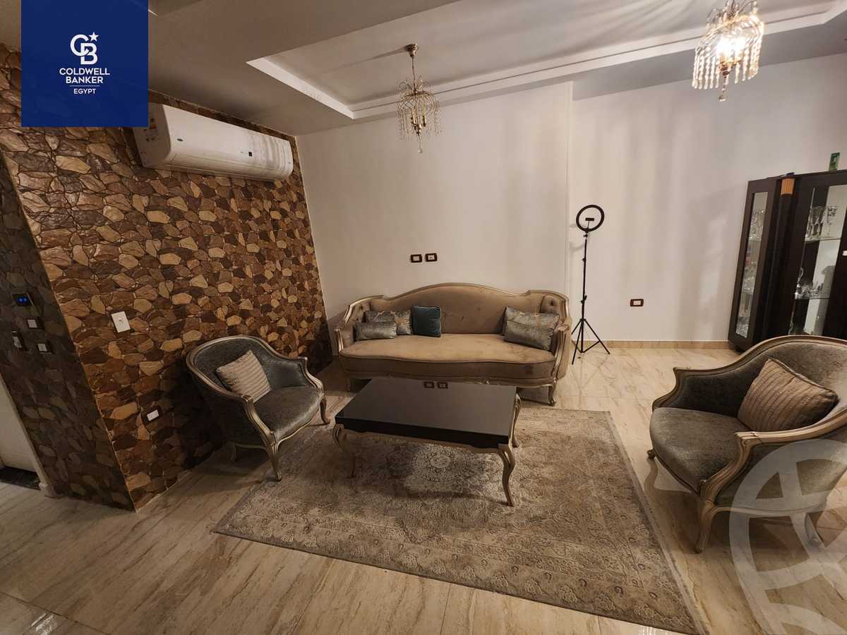 https://aqarmap.com.eg/en/listing/4165525-for-sale-cairo-new-cairo-compounds-mountain-view-hyde-park