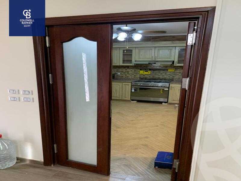 https://aqarmap.com.eg/ar/listing/4220368-for-sale-cairo-el-sheikh-zayed-city-compounds-in-sheikh-zayed-royal-city