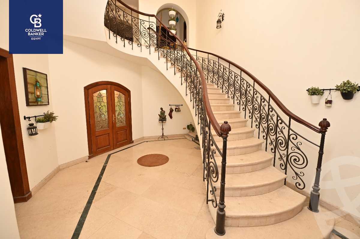 https://aqarmap.com.eg/ar/listing/4248135-for-sale-cairo-el-sheikh-zayed-city-compounds-hy-lnd
