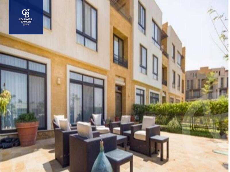 https://aqarmap.com.eg/ar/listing/4277053-for-sale-cairo-el-sheikh-zayed-city-compounds-kmbwnd-wyst-twn-swdyk