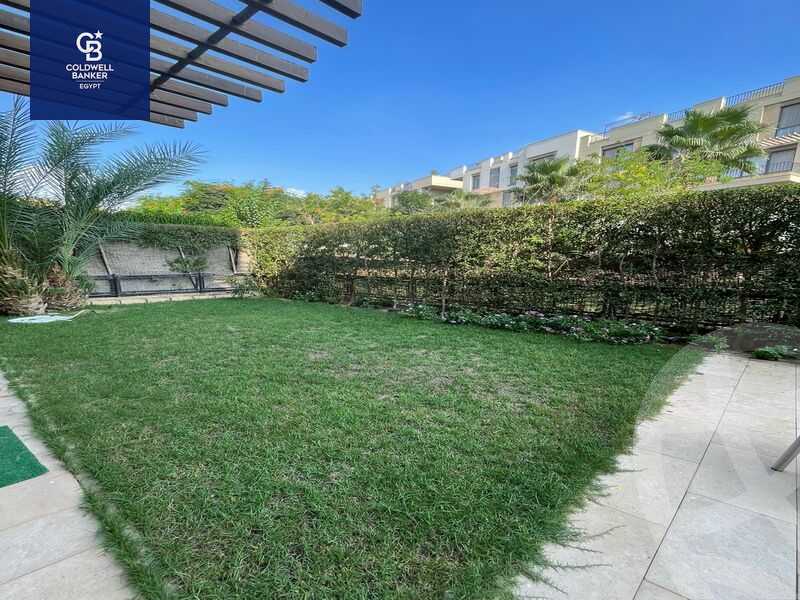 https://aqarmap.com.eg/ar/listing/4309783-for-sale-cairo-el-sheikh-zayed-city-compounds-kmbwnd-wyst-twn-swdyk