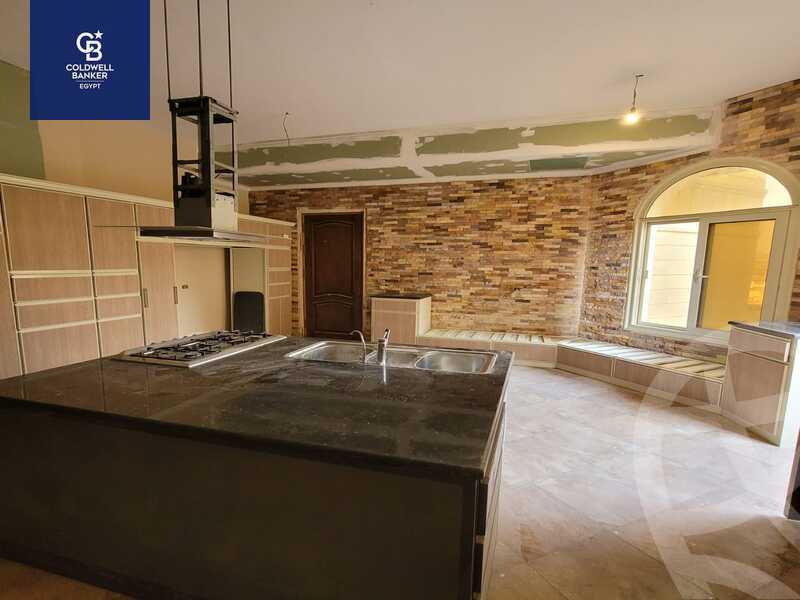 https://aqarmap.com.eg/ar/listing/4311407-for-sale-cairo-el-sheikh-zayed-city-compounds-in-sheikh-zayed-royal-city