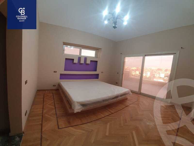 https://aqarmap.com.eg/ar/listing/4311407-for-sale-cairo-el-sheikh-zayed-city-compounds-in-sheikh-zayed-royal-city