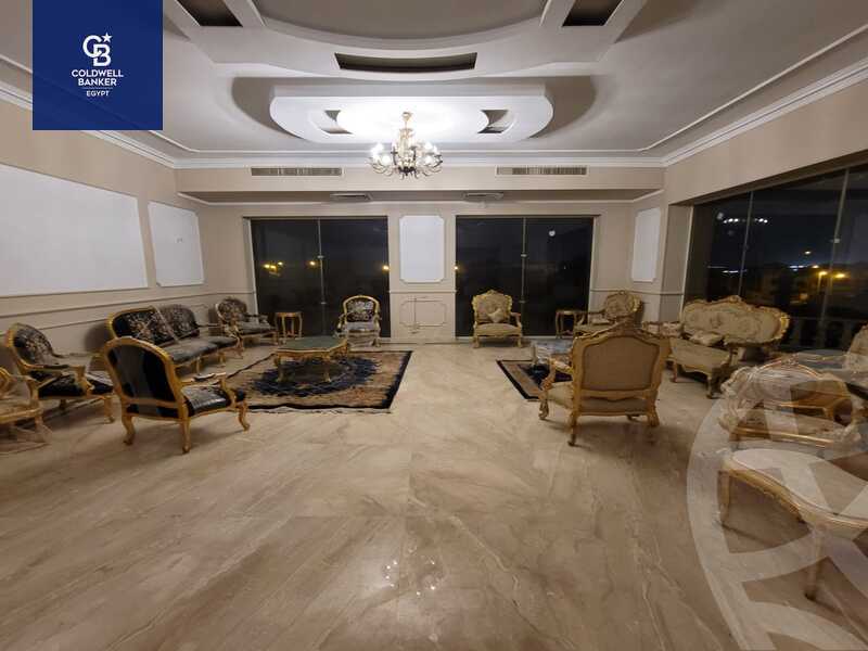 https://aqarmap.com.eg/ar/listing/4311407-for-sale-cairo-el-sheikh-zayed-city-compounds-in-sheikh-zayed-royal-city