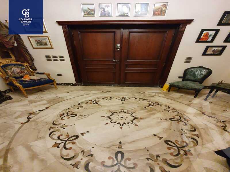 https://aqarmap.com.eg/ar/listing/4322927-for-sale-cairo-el-sheikh-zayed-city-compounds-in-sheikh-zayed-royal-city