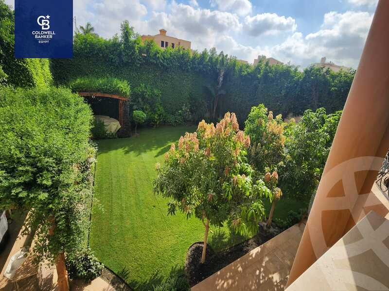 https://aqarmap.com.eg/ar/listing/4322927-for-sale-cairo-el-sheikh-zayed-city-compounds-in-sheikh-zayed-royal-city