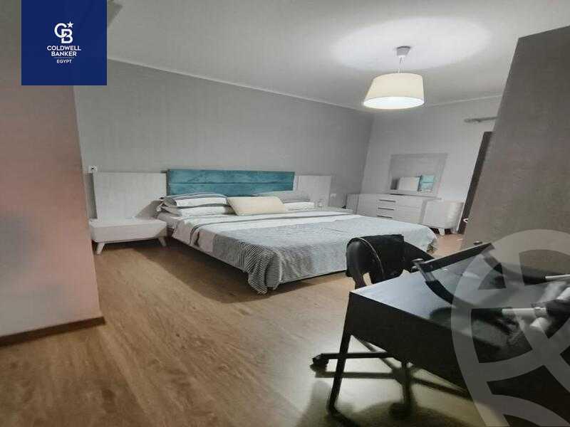https://aqarmap.com.eg/ar/listing/4328667-for-sale-cairo-el-sheikh-zayed-city-compounds-kmbwnd-wyst-twn-swdyk