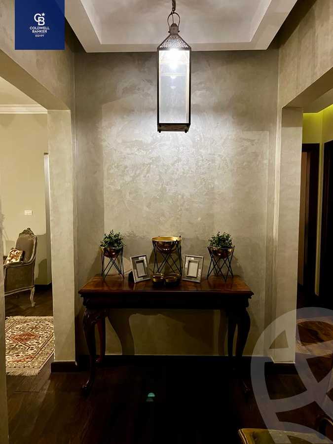 https://aqarmap.com.eg/ar/listing/4348504-for-sale-cairo-el-sheikh-zayed-city-compounds-kmbwnd-wyst-twn-swdyk