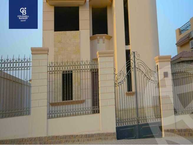 https://aqarmap.com.eg/ar/listing/4356428-for-sale-cairo-el-sheikh-zayed-city-compounds-in-sheikh-zayed-royal-city