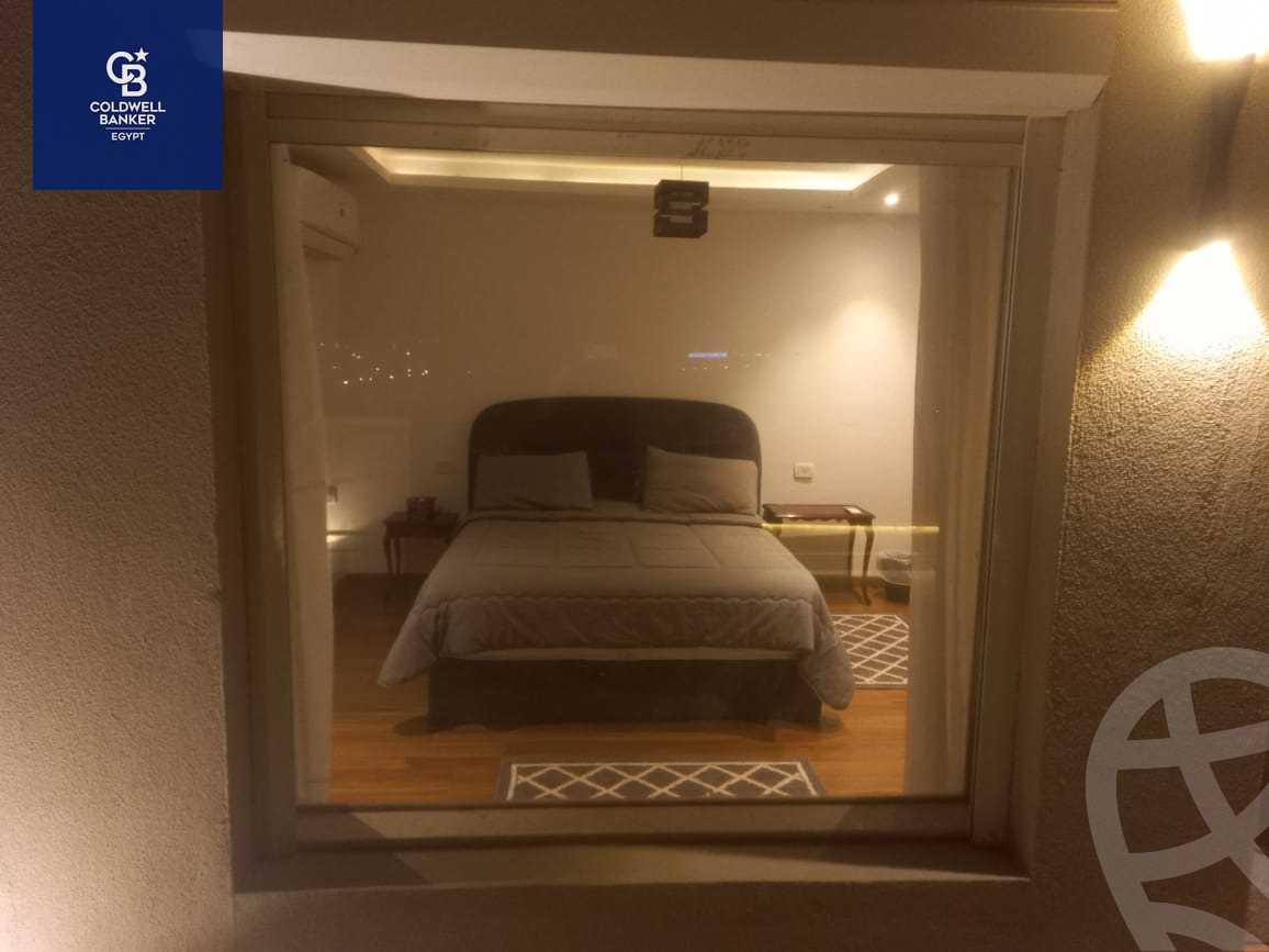 https://aqarmap.com.eg/ar/listing/4364205-for-rent-cairo-el-sheikh-zayed-city-compounds-kmbwnd-wyst-twn-swdyk