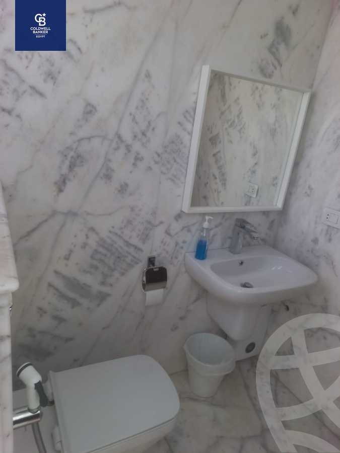 https://aqarmap.com.eg/ar/listing/4364205-for-rent-cairo-el-sheikh-zayed-city-compounds-kmbwnd-wyst-twn-swdyk