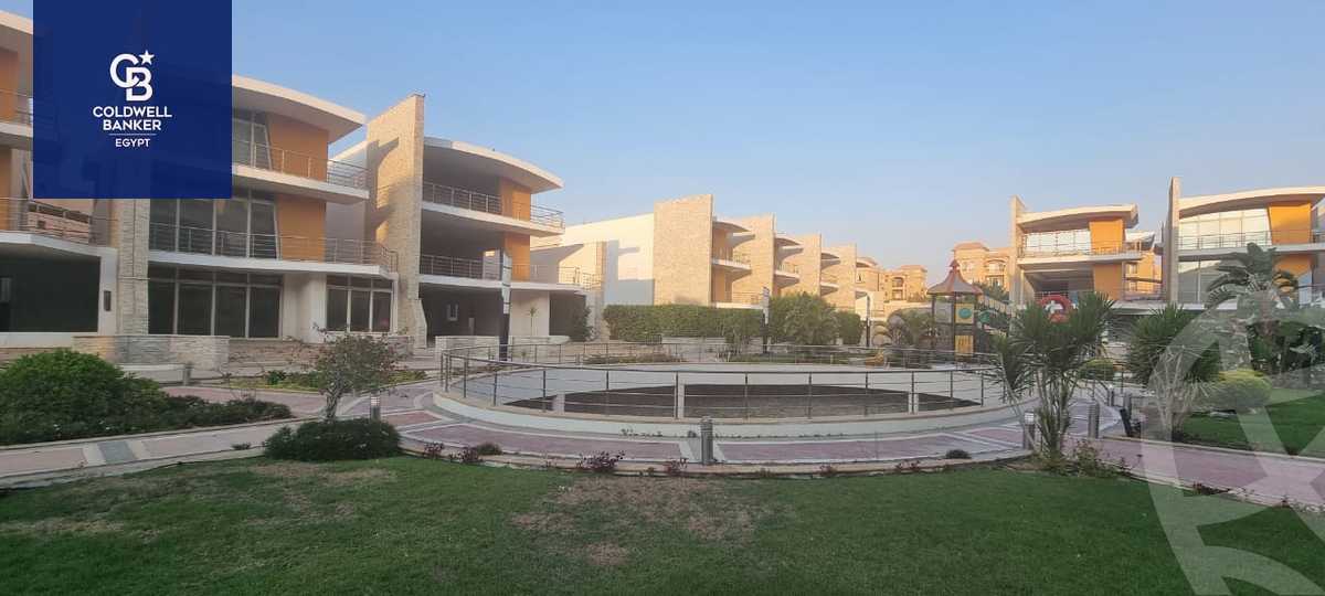 https://aqarmap.com.eg/ar/listing/4584432-for-sale-cairo-new-cairo-compounds-life-view
