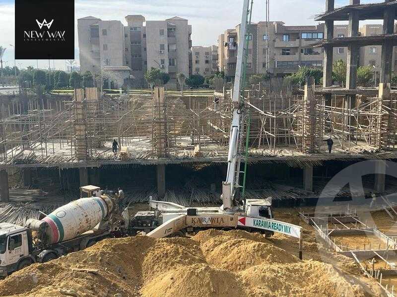 https://aqarmap.com.eg/ar/listing/3865229-for-sale-cairo-new-cairo-ltjm-lkhms-90th-street-south-teseen-st