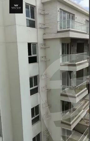 https://aqarmap.com.eg/en/listing/4155955-for-sale-cairo-new-cairo-compounds-mountain-view-hyde-park