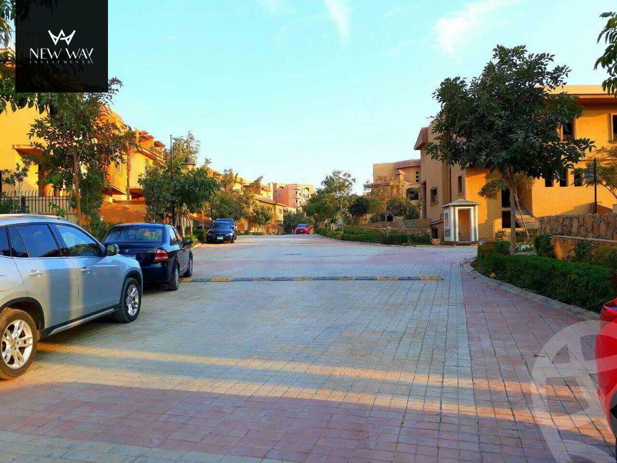 https://aqarmap.com.eg/ar/listing/4164064-for-sale-cairo-new-cairo-compounds-moon-valley-2