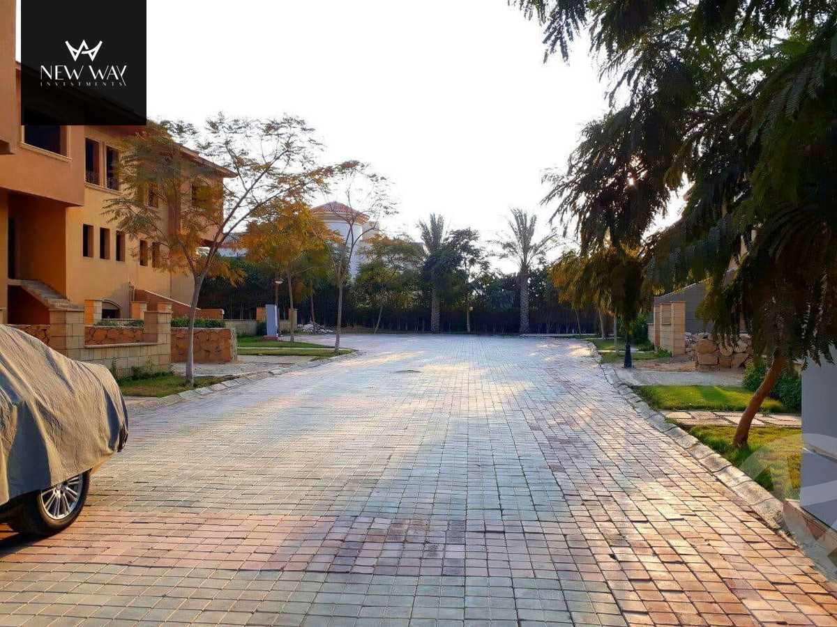 https://aqarmap.com.eg/ar/listing/4164064-for-sale-cairo-new-cairo-compounds-moon-valley-2