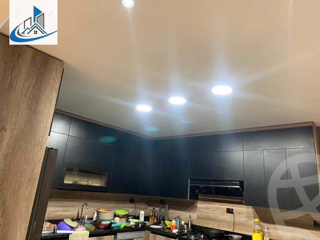 https://aqarmap.com.eg/ar/listing/3842295-for-sale-cairo-6th-of-october-featured-neighborhood-el-motamayez-neighborhood-abd-el-moneim-riad-st