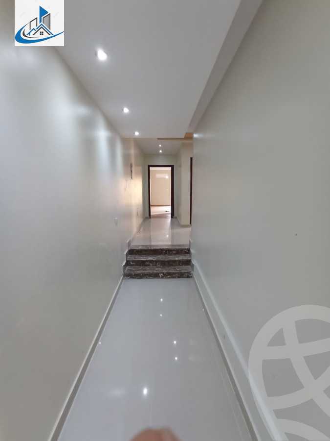 https://aqarmap.com.eg/ar/listing/3949648-for-rent-cairo-6th-of-october-featured-neighborhood-sixth-touristic-village-al-wageh-street