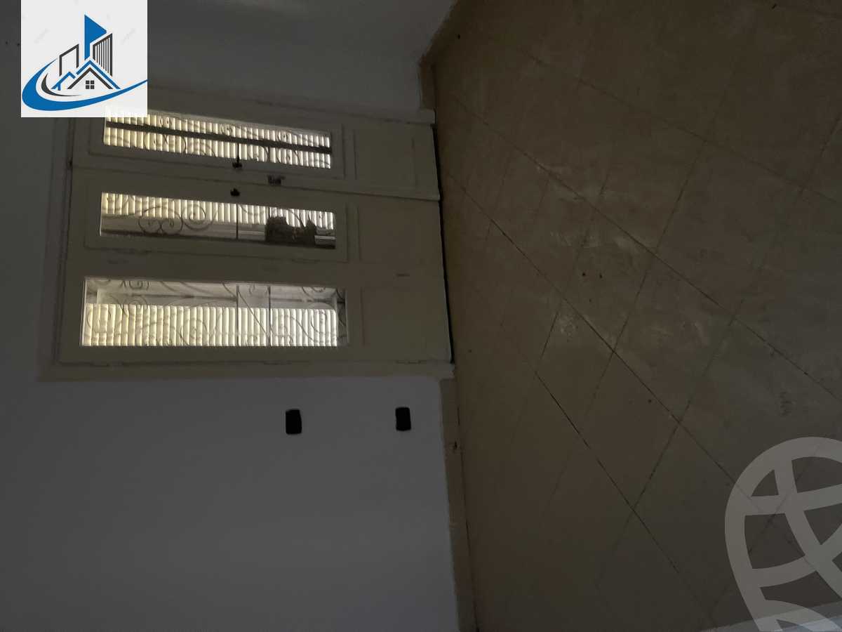 https://aqarmap.com.eg/en/listing/3956195-for-rent-cairo-6th-of-october-featured-neighborhood-el-motamayez-neighborhood-abd-el-moneim-riad-st