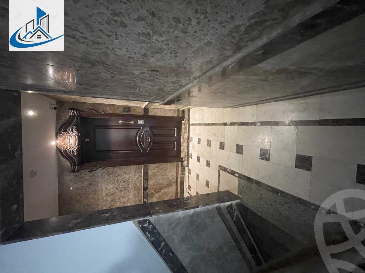 https://aqarmap.com.eg/ar/listing/4303948-for-sale-cairo-6th-of-october-featured-neighborhood-sixth-touristic-village-sameh-gado-st