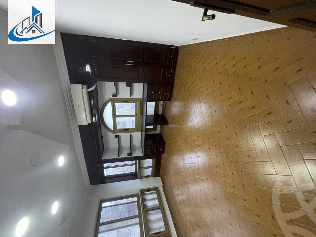 https://aqarmap.com.eg/ar/listing/4343937-for-rent-cairo-6th-of-october-featured-neighborhood-sixth-touristic-village-sameh-gado-st