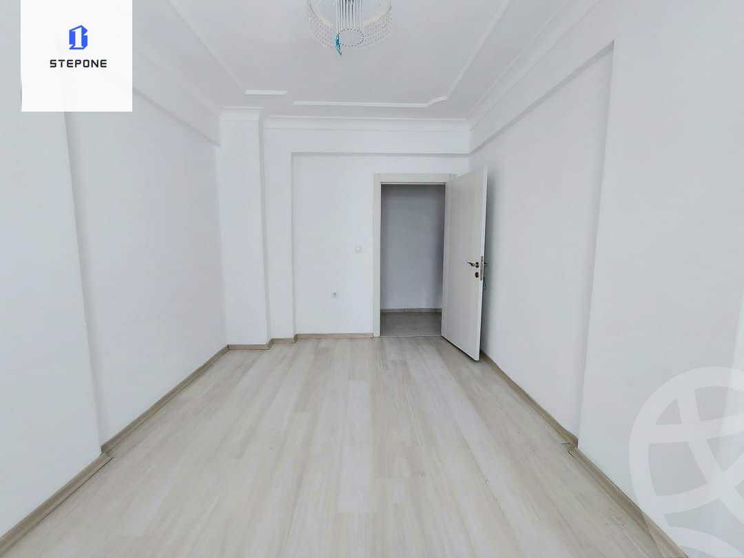 https://aqarmap.com.eg/en/listing/5219937-for-sale-cairo-new-cairo-lmstqbl-syty-compounds-rosail-city-compound-khaled-sabry-holding