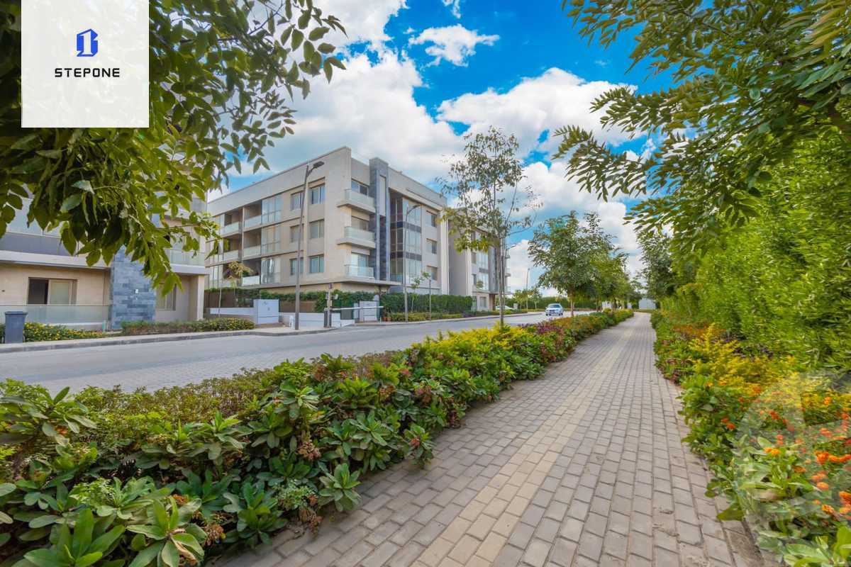 https://aqarmap.com.eg/ar/listing/5626611-for-sale-cairo-new-cairo-compounds-galleria-moon-valley