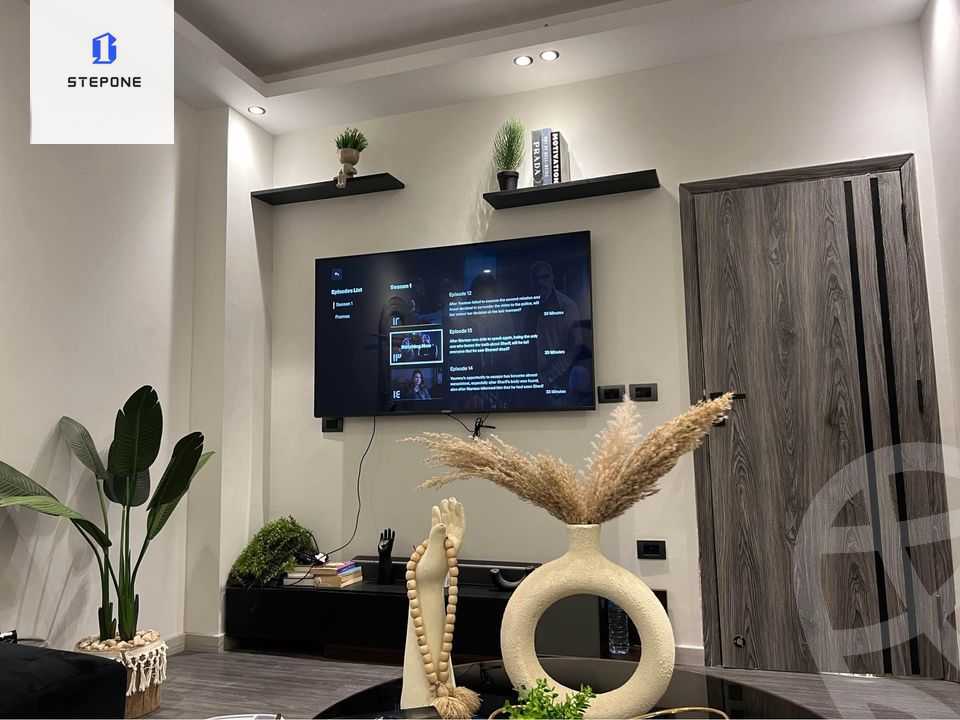 https://aqarmap.com.eg/ar/listing/5628017-for-sale-cairo-new-cairo-compounds-hyde-park