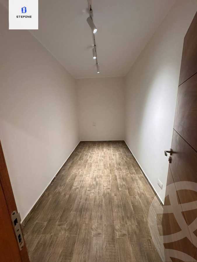 https://aqarmap.com.eg/en/listing/5923902-for-sale-cairo-new-cairo-compounds-hyde-park-greens-hyde-park-compound