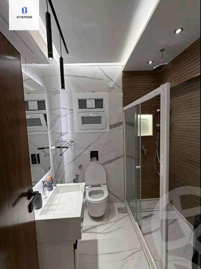 https://aqarmap.com.eg/en/listing/5937008-for-sale-cairo-new-cairo-compounds-hyde-park