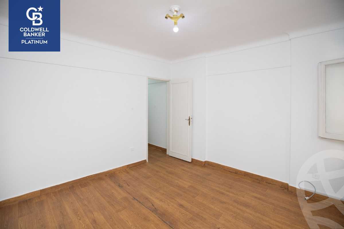 https://aqarmap.com.eg/en/listing/4014902-for-rent-alexandria-ganaklis-shr-mrtdy-bsh