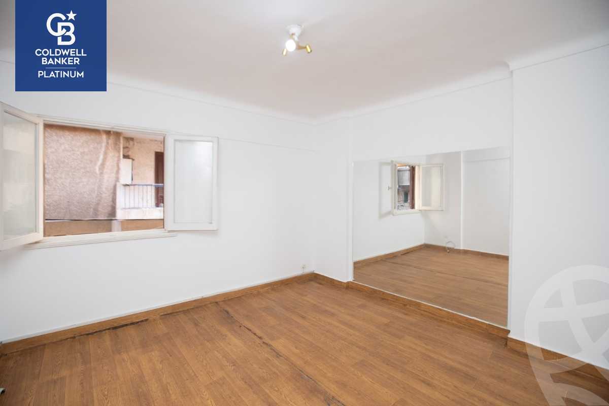 https://aqarmap.com.eg/en/listing/4014902-for-rent-alexandria-ganaklis-shr-mrtdy-bsh