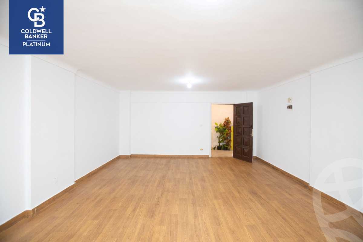 https://aqarmap.com.eg/en/listing/4014902-for-rent-alexandria-ganaklis-shr-mrtdy-bsh