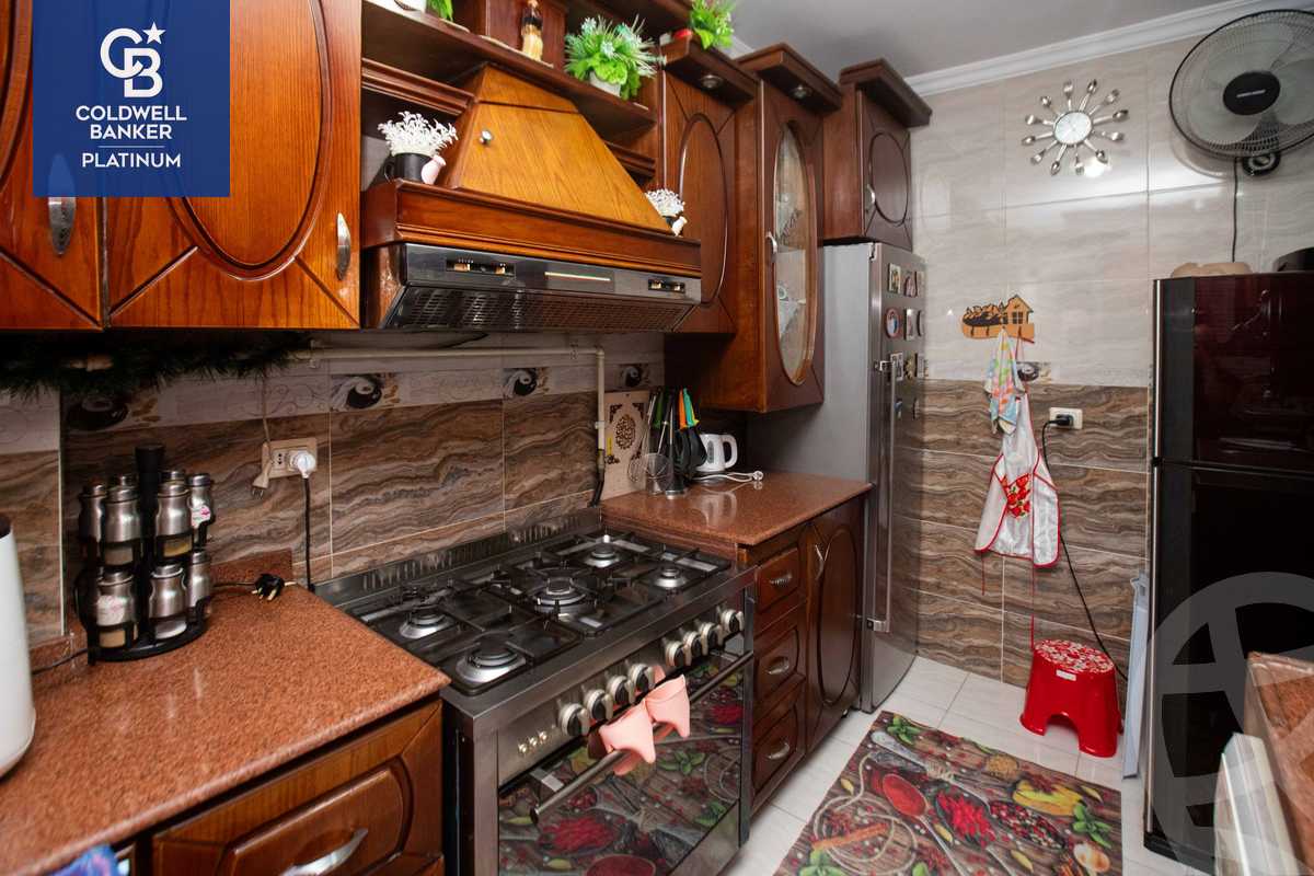https://aqarmap.com.eg/ar/listing/4055966-for-sale-alexandria-sporting-shr-bwr-s-yd