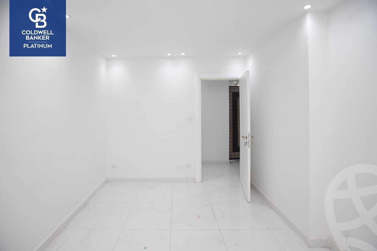 https://aqarmap.com.eg/en/listing/4271483-for-sale-alexandria-kafr-abdo-sant-giyn-st