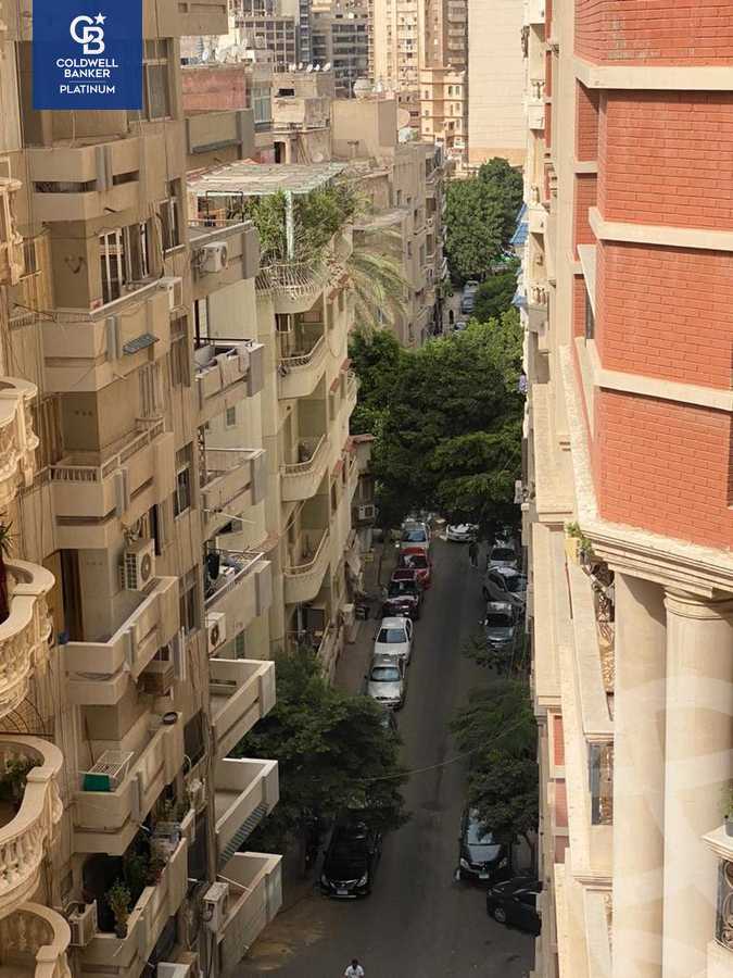 https://aqarmap.com.eg/ar/listing/4274976-for-sale-alexandria-kafr-abdo-sant-giyn-st