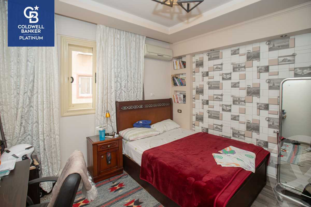 https://aqarmap.com.eg/en/listing/4282241-for-sale-alexandria-kafr-abdo-sant-square-st
