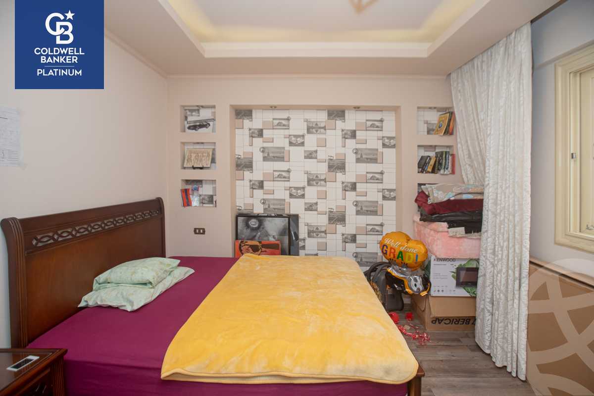 https://aqarmap.com.eg/en/listing/4282241-for-sale-alexandria-kafr-abdo-sant-square-st