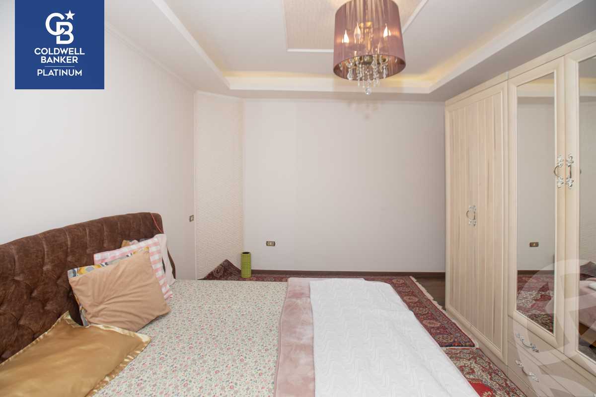 https://aqarmap.com.eg/en/listing/4282241-for-sale-alexandria-kafr-abdo-sant-square-st