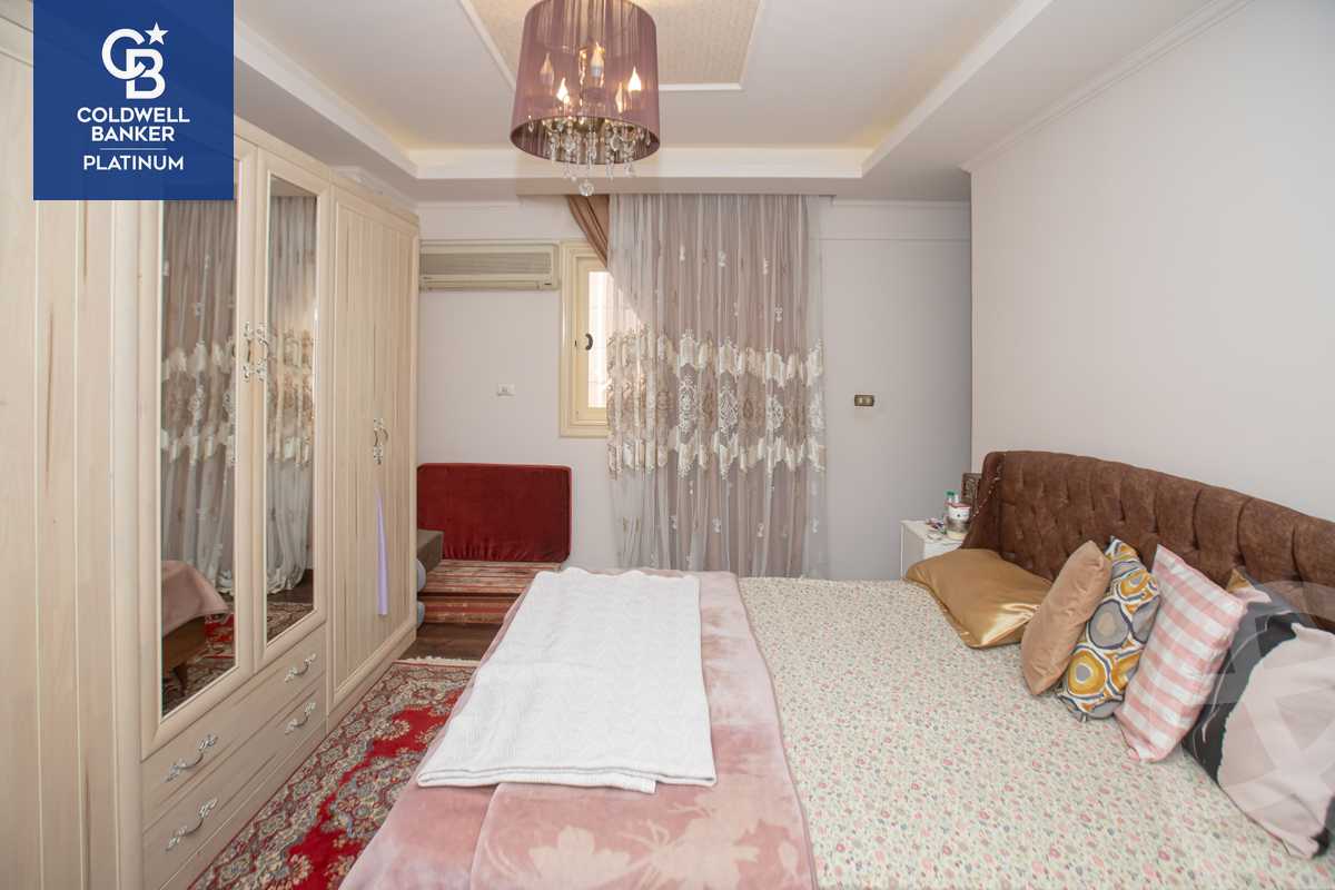 https://aqarmap.com.eg/en/listing/4282241-for-sale-alexandria-kafr-abdo-sant-square-st