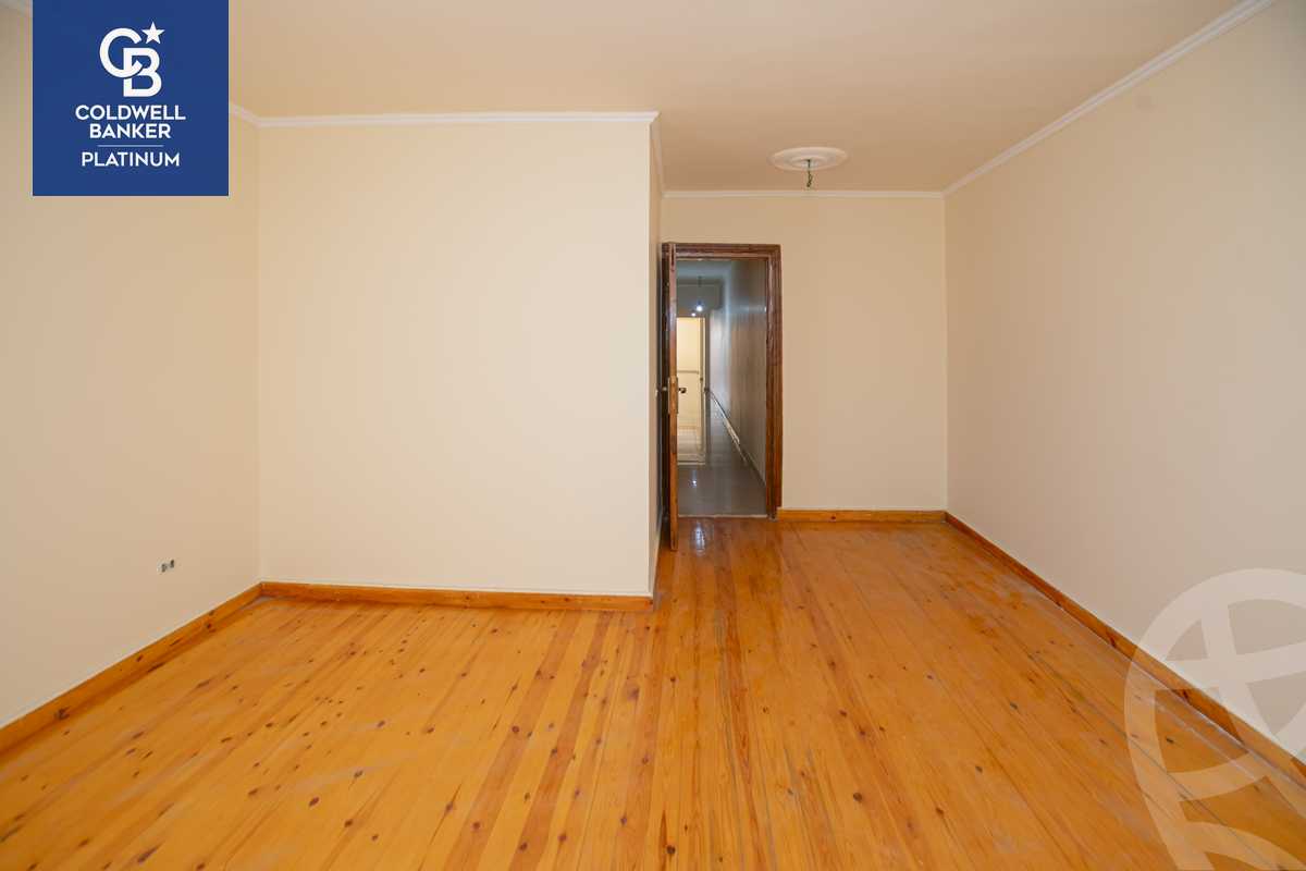 https://aqarmap.com.eg/en/listing/4293446-for-sale-alexandria-kafr-abdo-kafr-abdou-st