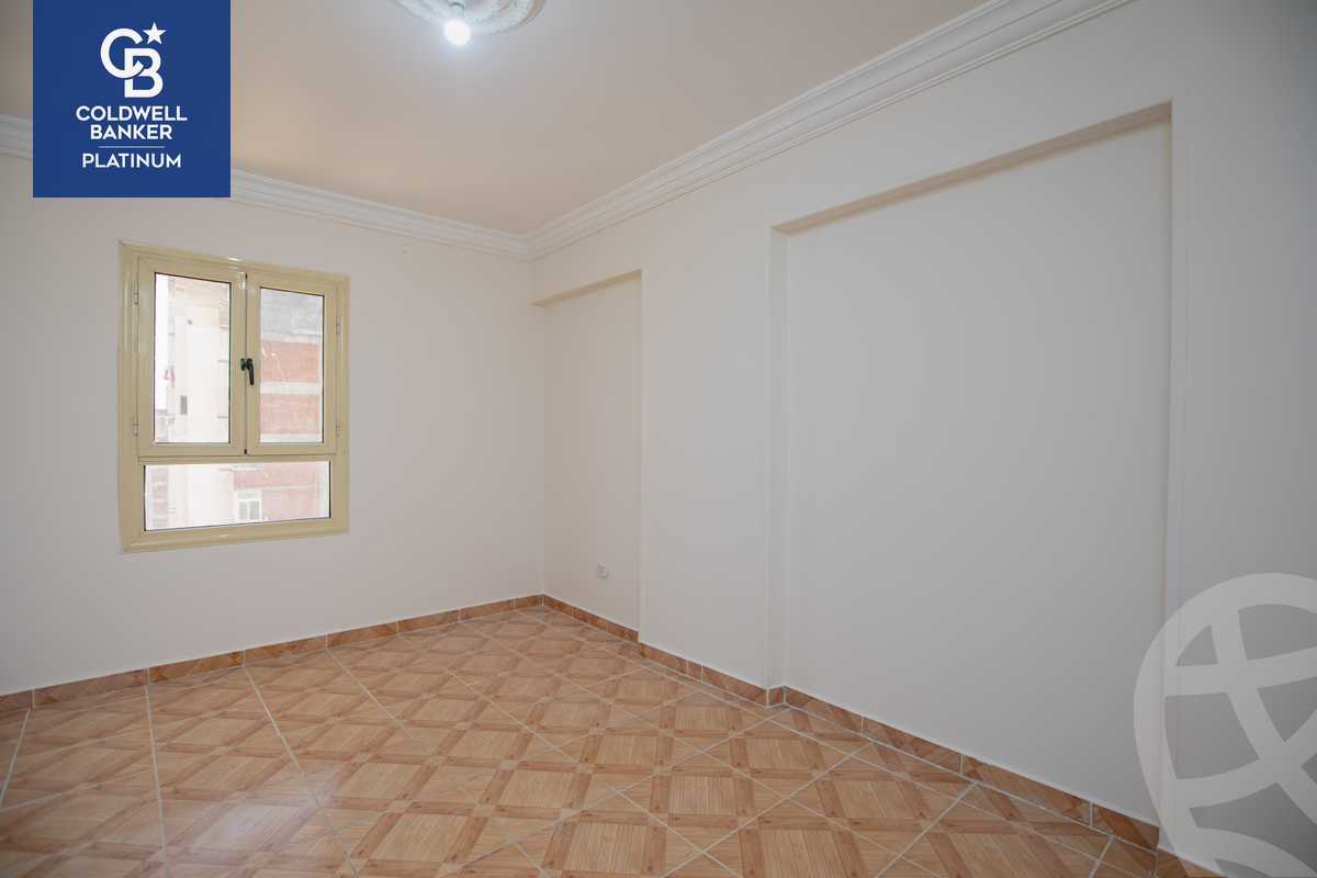 https://aqarmap.com.eg/ar/listing/4977114-for-sale-alexandria-ganaklis-shr-mrtdy-bsh