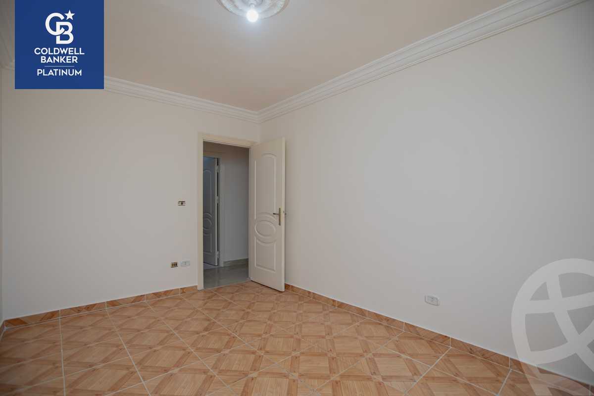 https://aqarmap.com.eg/ar/listing/4977114-for-sale-alexandria-ganaklis-shr-mrtdy-bsh