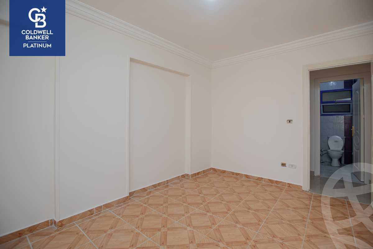 https://aqarmap.com.eg/ar/listing/4977114-for-sale-alexandria-ganaklis-shr-mrtdy-bsh