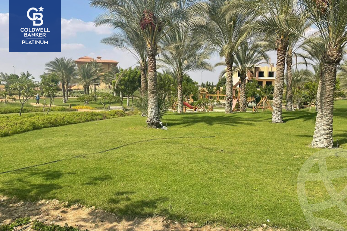 https://aqarmap.com.eg/ar/listing/5313433-for-sale-cairo-el-sheikh-zayed-city-alex-cairo-desert-road-mdyn-sfnks-ljdyd-manteqat-el-257-fadan