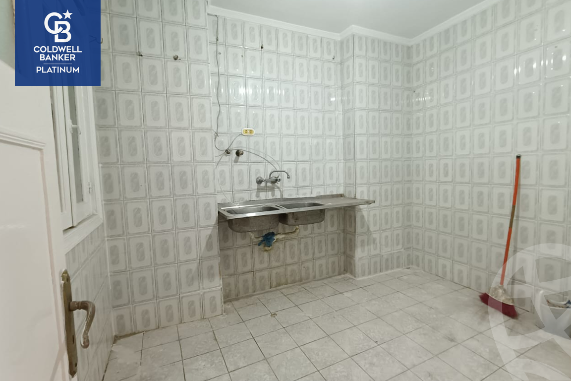 https://aqarmap.com.eg/en/listing/5600568-for-sale-alexandria-sn-styfnw-abd-el-salam-aref-st