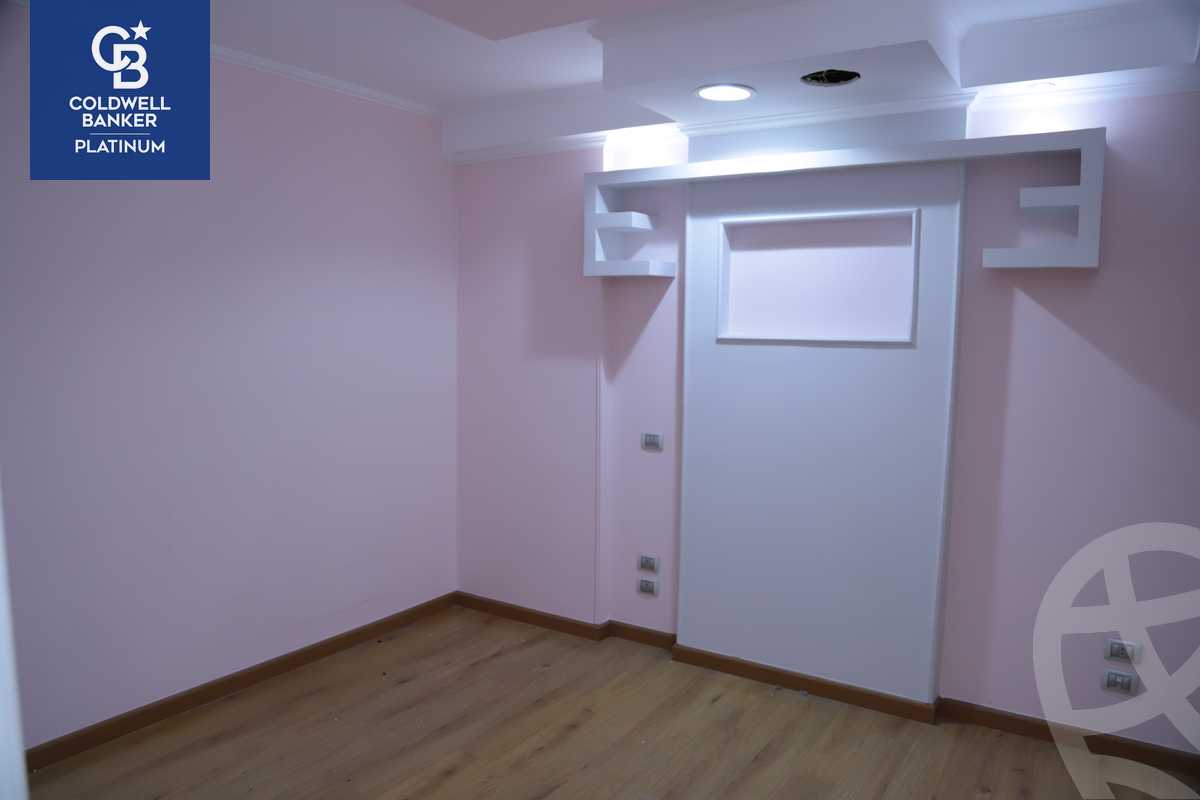 https://aqarmap.com.eg/ar/listing/5626635-for-sale-alexandria-sporting-shr-bwr-s-yd