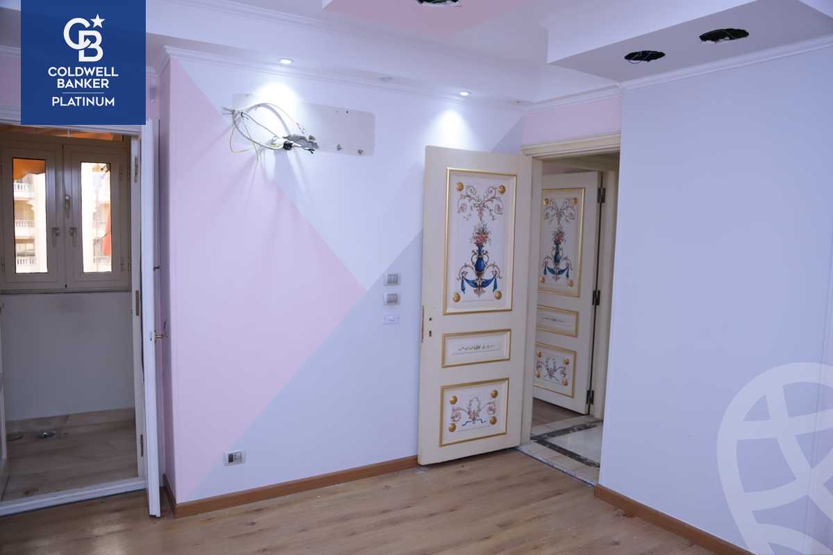 https://aqarmap.com.eg/ar/listing/5626635-for-sale-alexandria-sporting-shr-bwr-s-yd