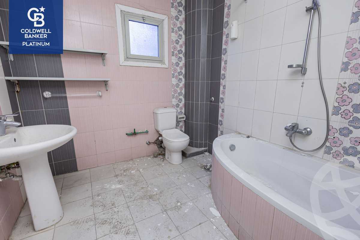 https://aqarmap.com.eg/ar/listing/5665385-for-sale-alexandria-roshdy-al-moaaskar-al-romani-st