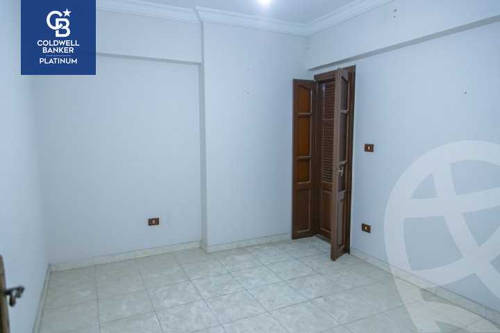 https://aqarmap.com.eg/ar/listing/5688242-for-sale-alexandria-sydy-bshr-sydy-bshr-bhry-gamal-abd-el-nasir-st